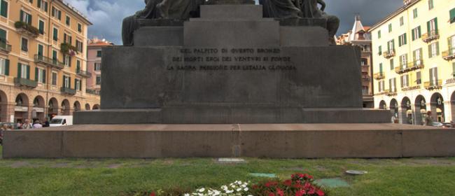 Monumento ai Caduti, Savona (Ph: Franco Galatolo)