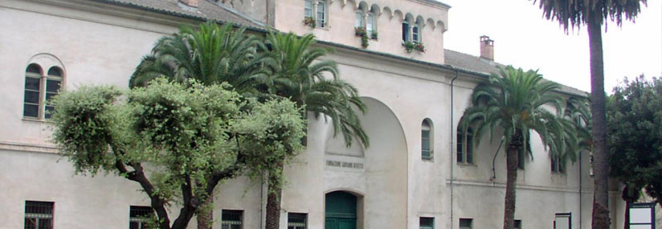 Istituto scolastico di via Fiume in Finalborgo Istituto scolastico di via Fiume in Finalborgo