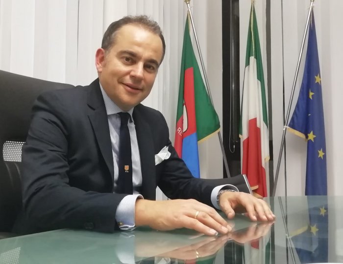 Presidente Pierangelo Olivieri Presidente Pierangelo Olivieri