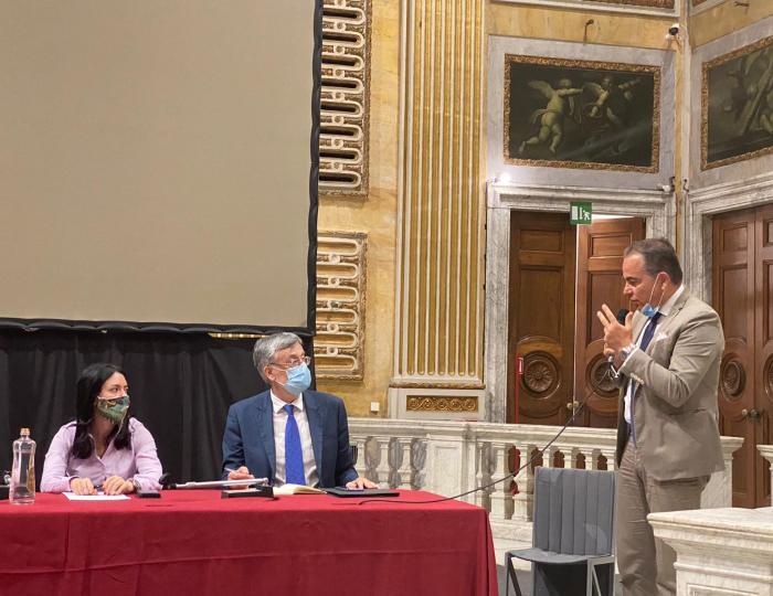 Tavolo regionale di coordinamento per l'avvio dell'anno scolastico 2020/2021. Incontro con il Ministro dell'Istruzione Azzolina Tavolo regionale di coordinamento per l'avvio dell'anno scolastico 2020/2021. Incontro con il Ministro dell'Istruzione Azzolina