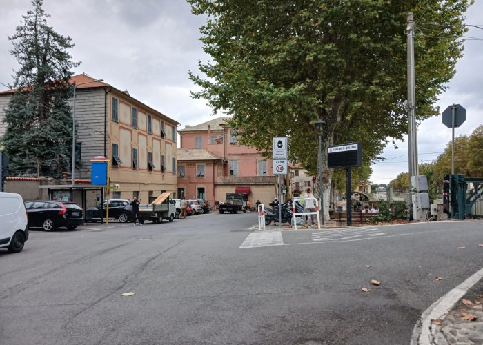 Viabilità nel centro storico di Quiliano Borgo, sopralluogo della Provincia «Al lavoro per una maggiore sicurezza»