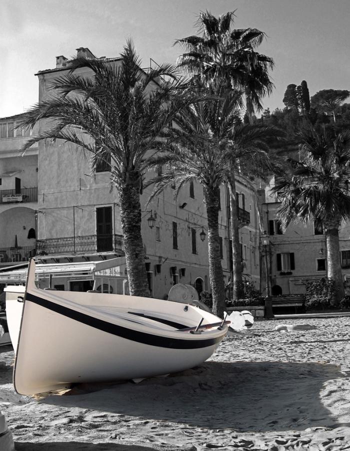 Gozzi a Laigueglia (Ph: Franco Galatolo)