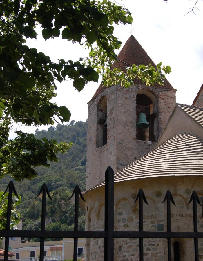 Chiesa di San Paragorio, Noli (Ph: Franco Chiara)