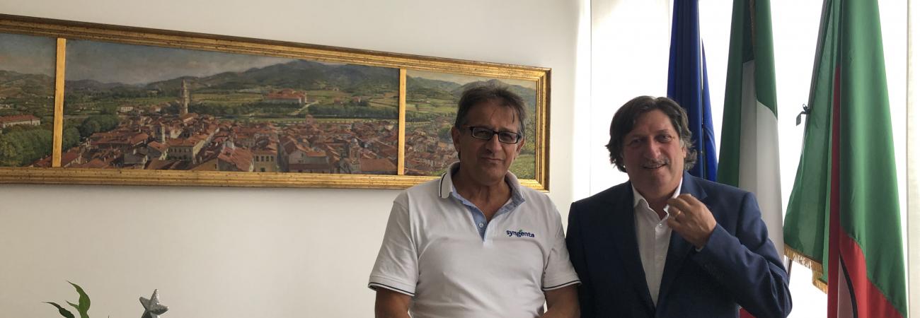 Vicepresidente Francesco Bonasera e Sindaco di Cairo Montenotte Paolo Lambertini Vicepresidente Francesco Bonasera e il Sindaco di Cairo Montenotte Paolo Lambertini