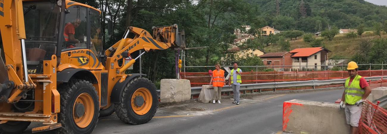 Sp 51, riaperto a senso unico alternato il ponte in località Acquafredda Sp 51, riaperto a senso unico alternato il ponte in località Acquafredda